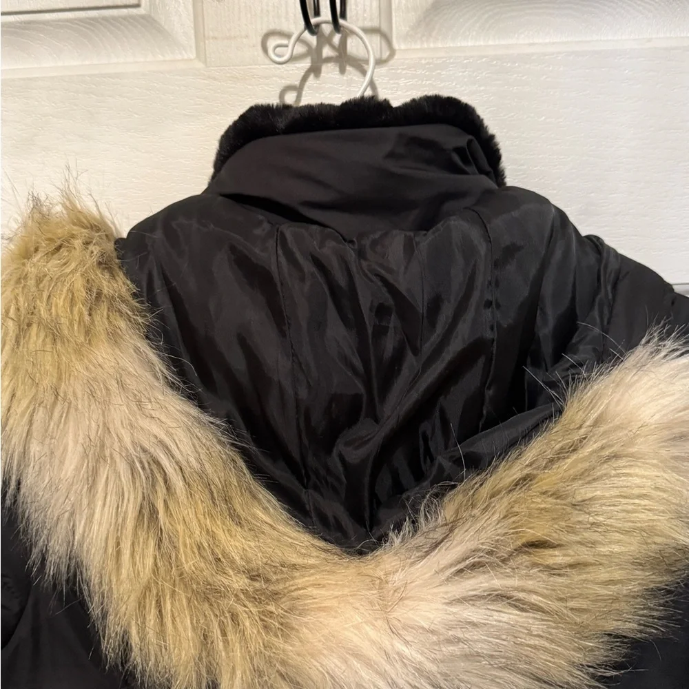 Aeropostale Black Puffer Jacket with Faux Fur Hood for Junior Girls Sz M - Picture 7 of 9